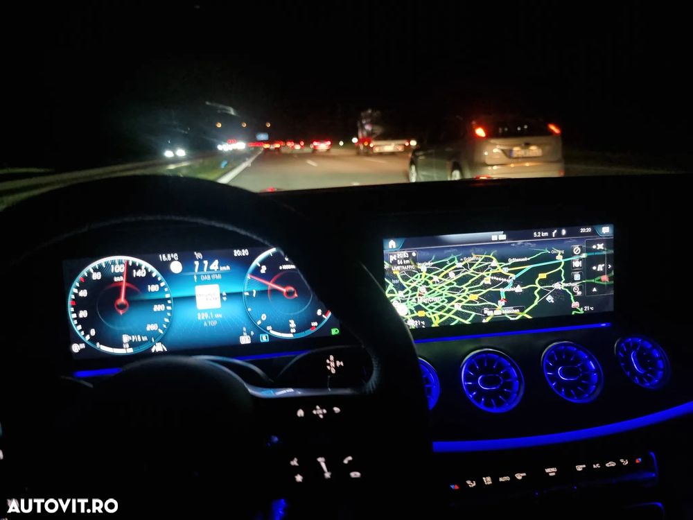 Mercedes-Benz E 220 d Coupe 9G-TRONIC AMG Line - 10