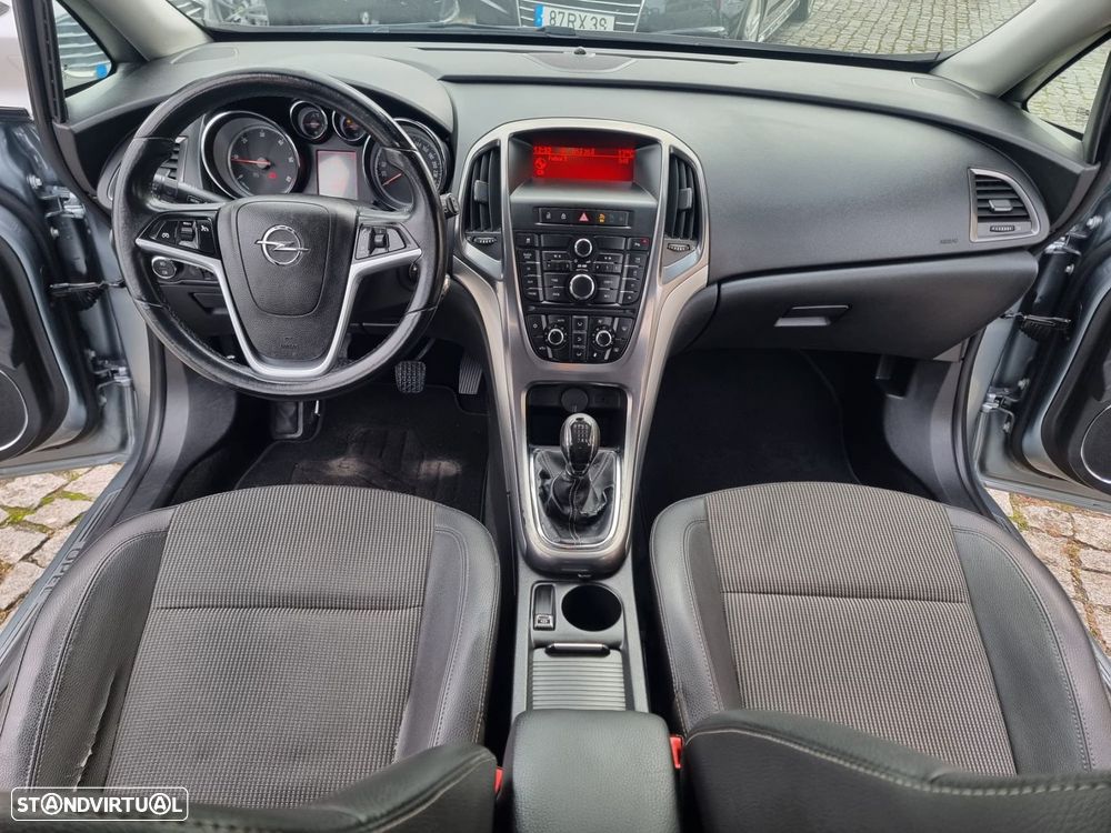Opel Astra 2.0 CDTi Cosmo - 7