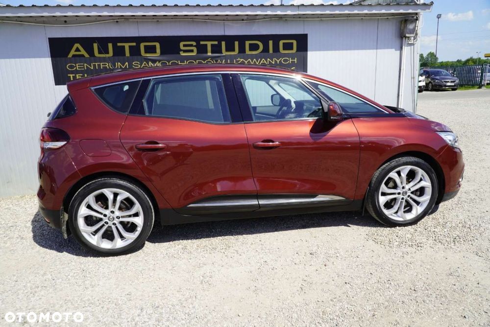 Renault Scenic ENERGY TCe 130 INTENS - 32
