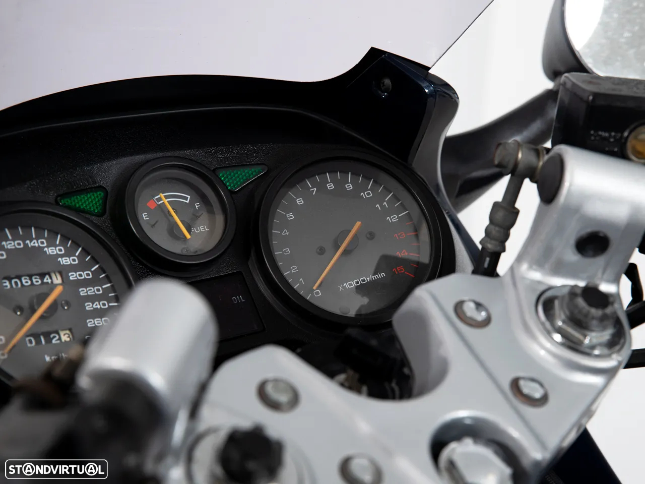 Suzuki GSX 750 F Slingshot - 18