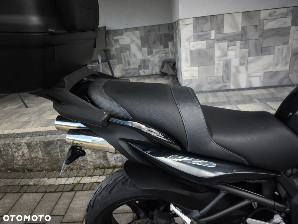 Yamaha FZ6 - 22