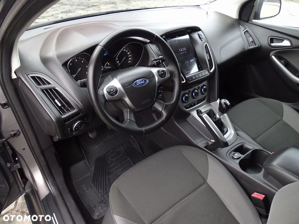 Ford Focus 1.6 TDCi Titanium ECOnetic - 17