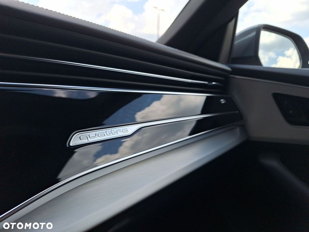 Audi Q8 - 13