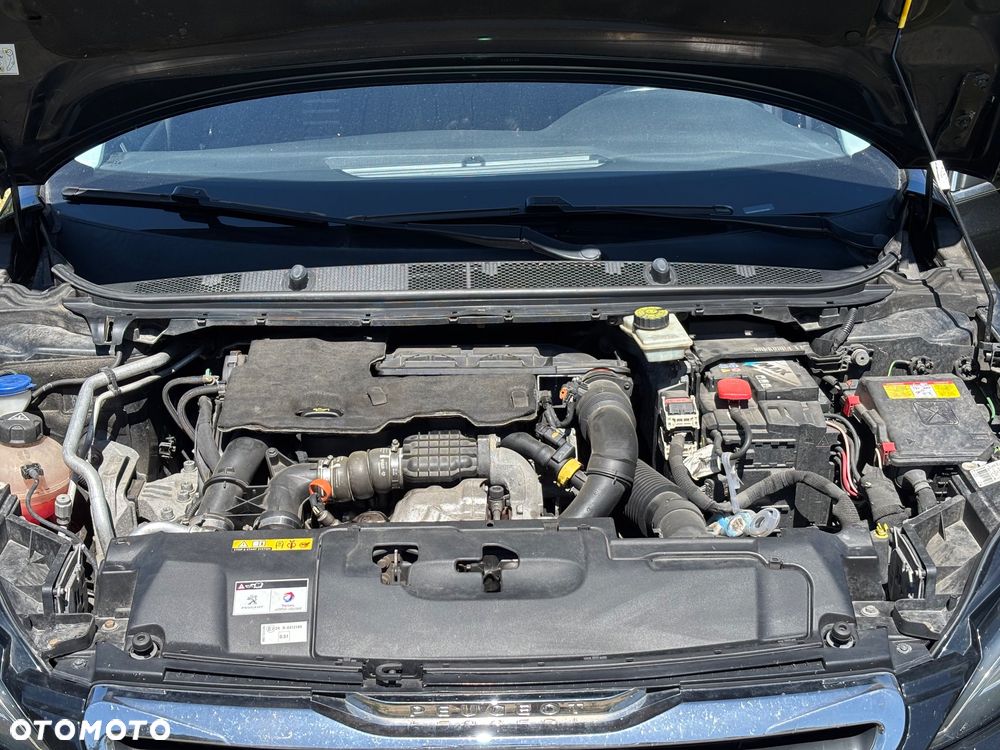 Peugeot 308 1.6 e-HDi Allure S&S - 8
