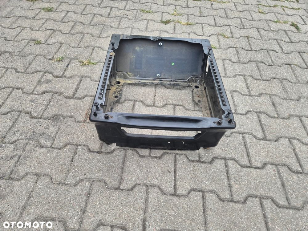 PODSTAWA FOTELA LEWA KIEROWCY FORD TRANSIT MK8 14r. + - 3