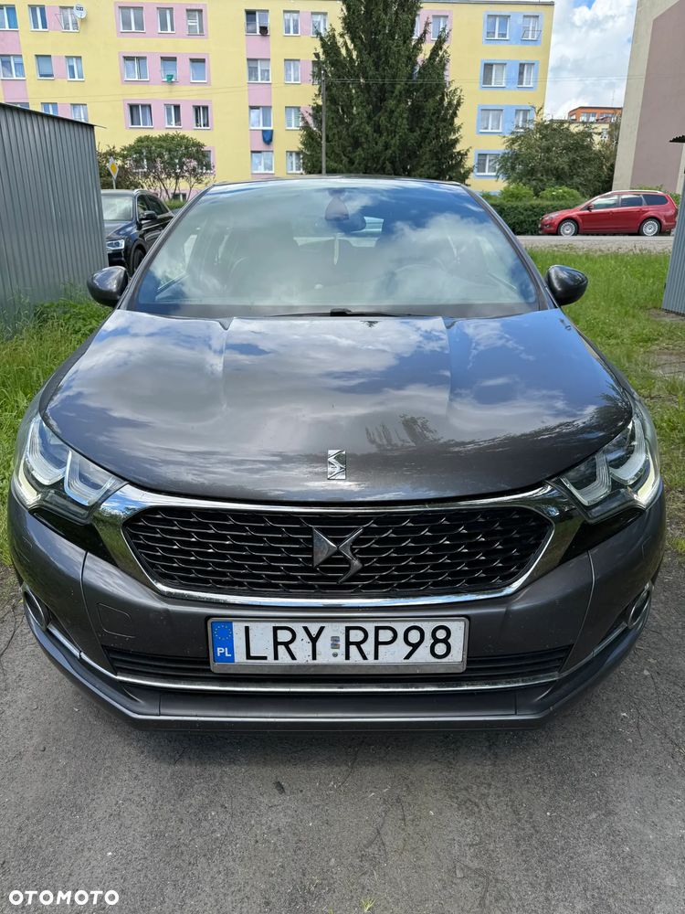 Citroën DS4 e-HDi 115 SoChic - 3