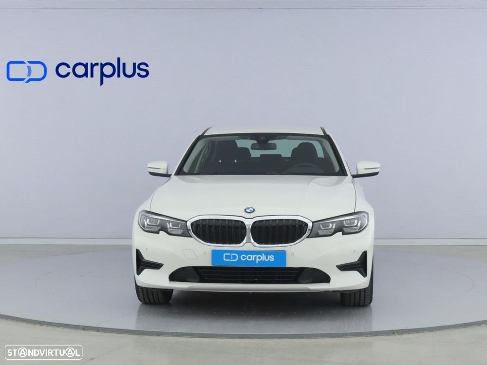 BMW 330 e Auto - 3