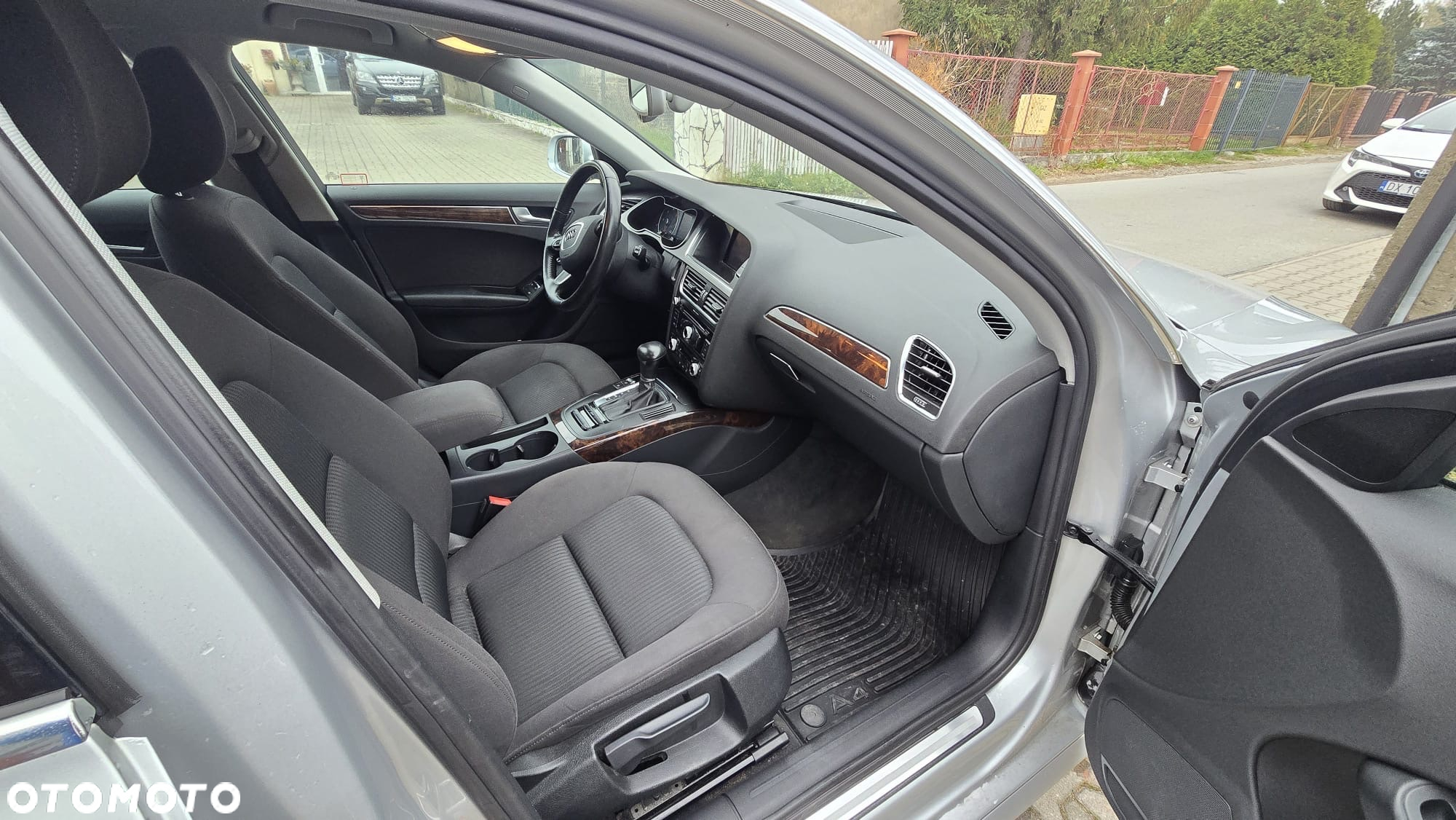 Audi A4 2.0 TDI DPF multitronic Attraction - 8