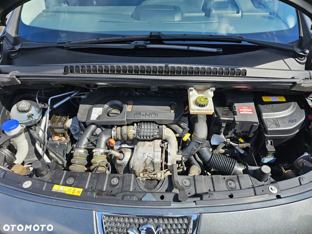 Peugeot 3008 e-HDi FAP 115 EGS6 Stop&Start Allure - 37