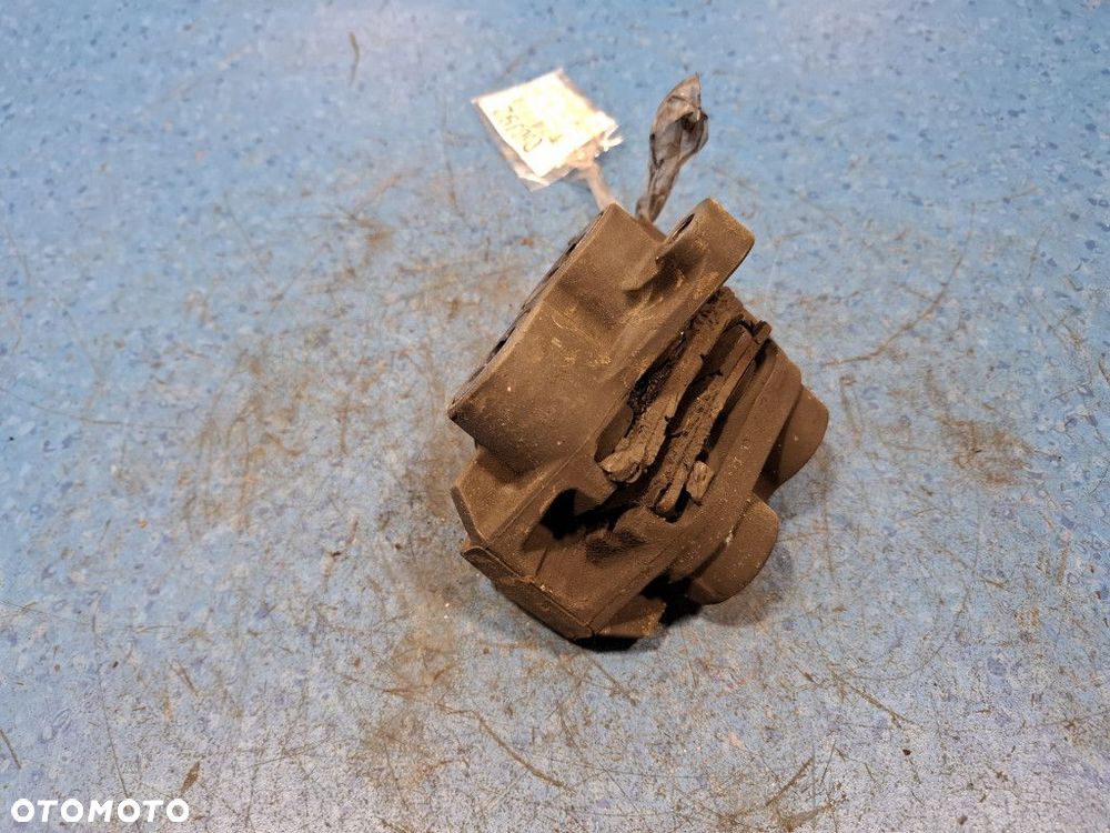 YAMAHA FAZER FZS 1000  ZACISK HAMULCOWY PRZÓD PRAWY - 3