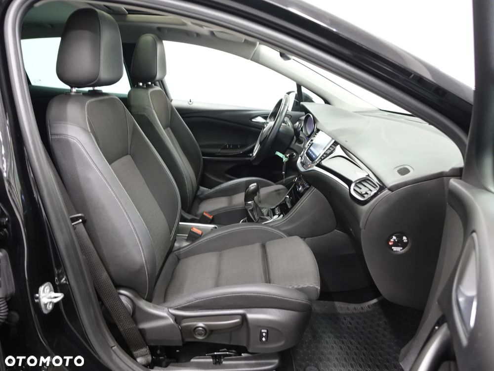 Opel Astra 1.6 BiTurbo D (CDTI) Start/Stop Innovation - 28