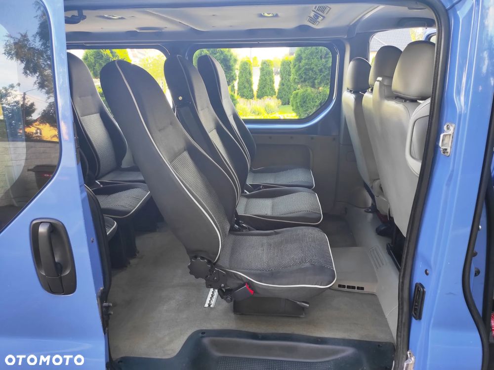 Opel Vivaro L2H1 2.9t - 19
