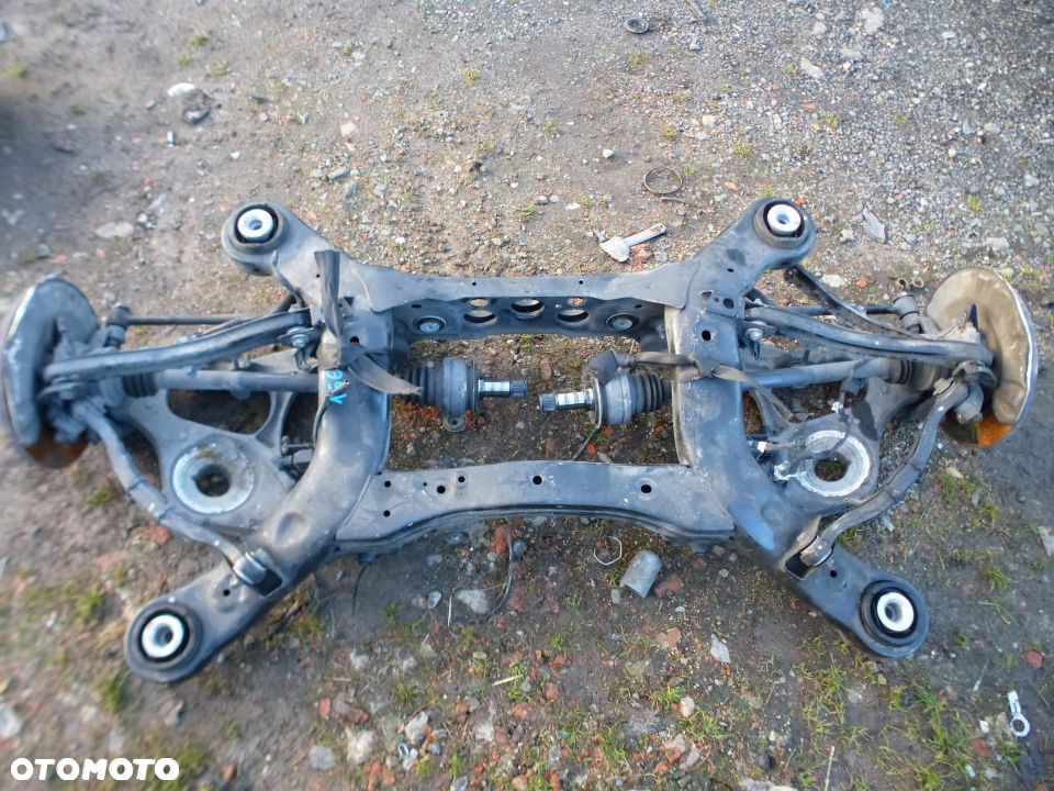 MERCEDES ML W166 WÓZEK ZWROTNICA WAHACZ gwa!!! - 1
