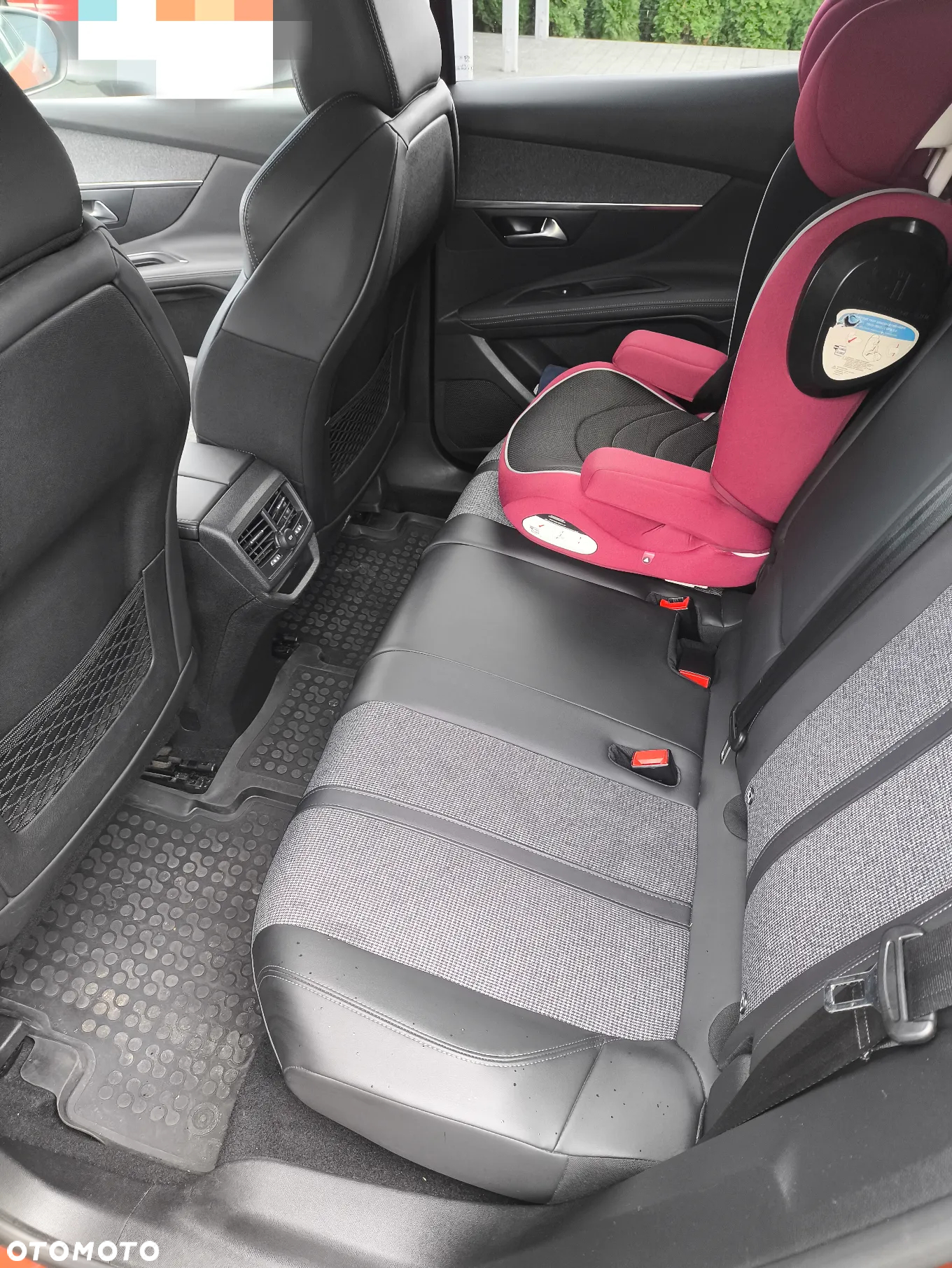 Peugeot 3008 1.6 PureTech GPF Allure S&S EAT8 - 18
