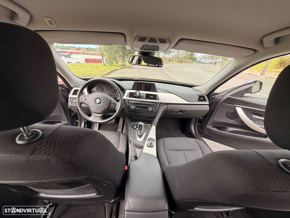 BMW 318 Gran Turismo d Aut. - 18