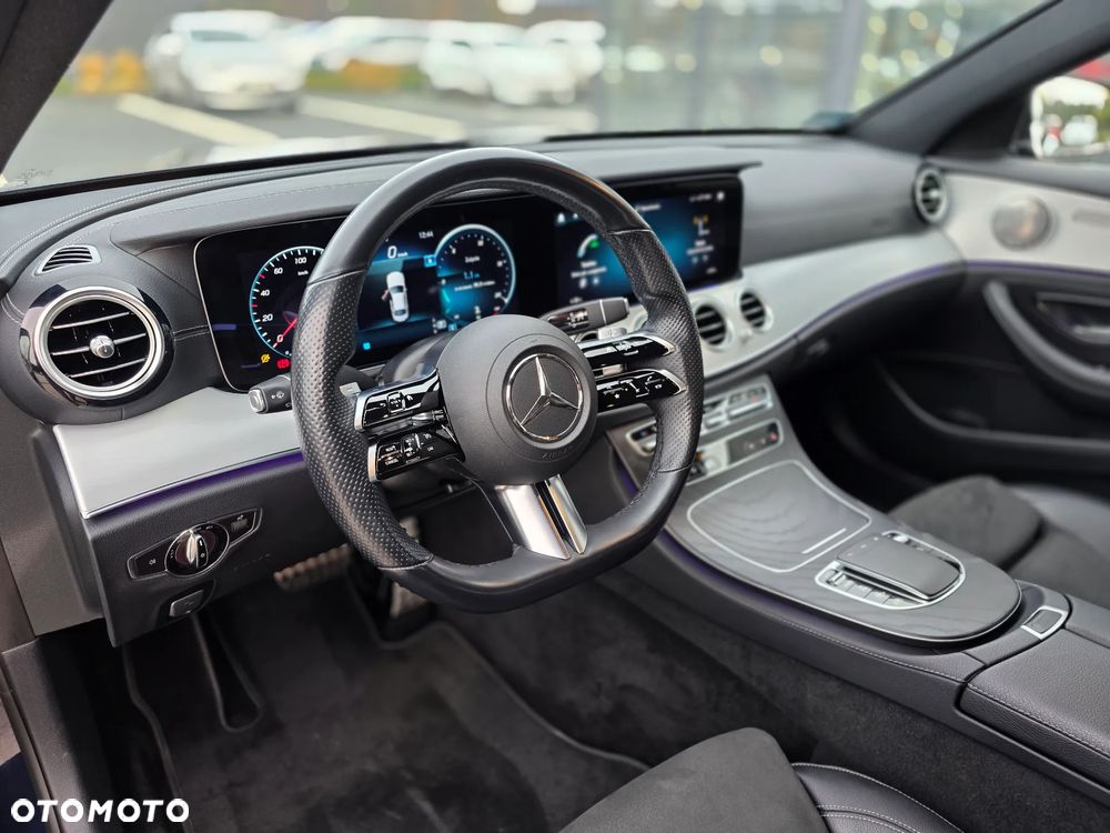 Mercedes-Benz Klasa E 220 d 4-Matic Avantgarde - 14