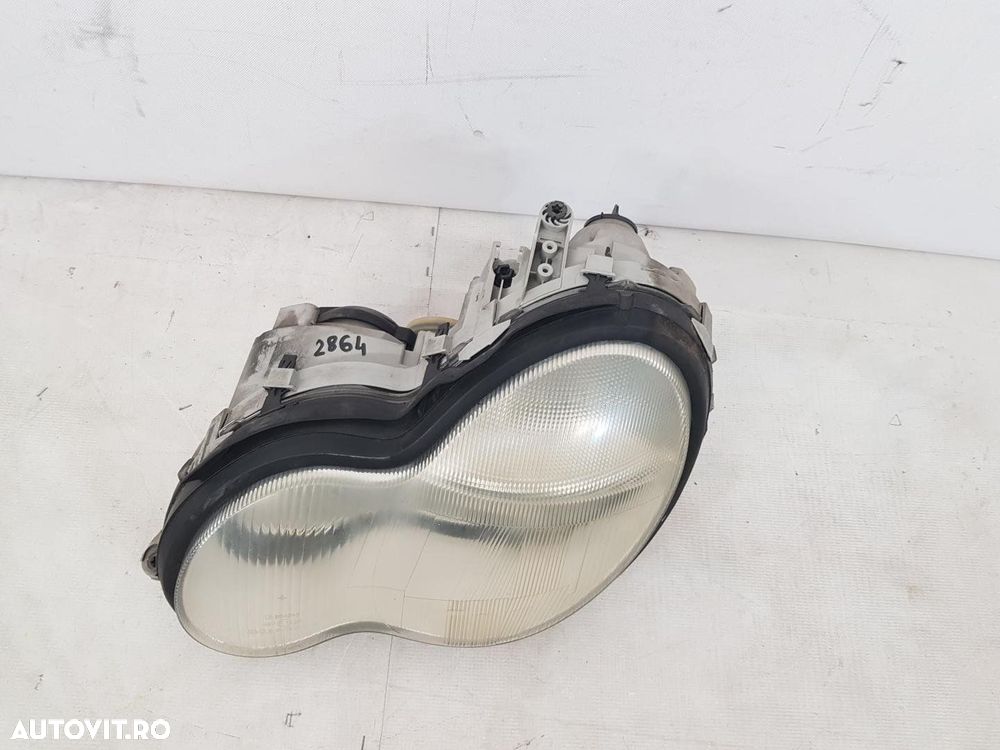 Far stanga Mercedes C Class W203 halogen 1305235663 - 5