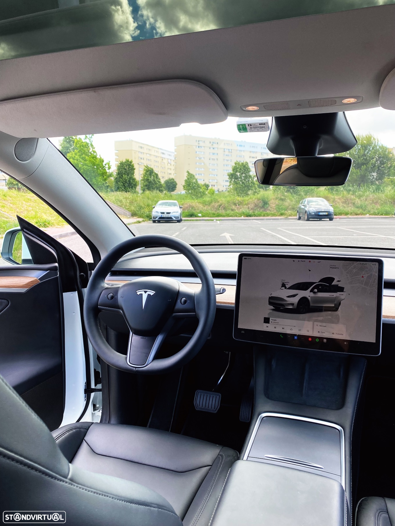 Tesla Model Y Long-Range RWD - 9