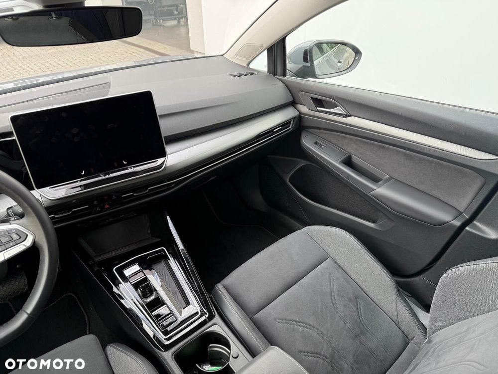Volkswagen Golf 1.5 eTSI mHEV Style DSG - 10
