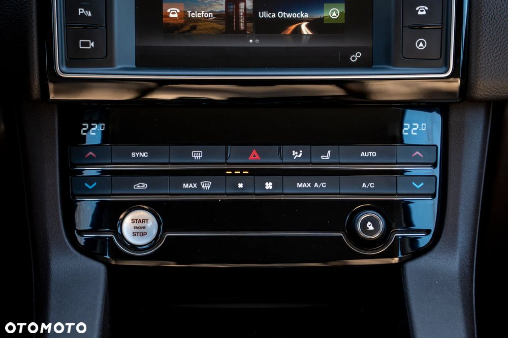 Jaguar F-Pace 30d AWD 300 Sport - 11