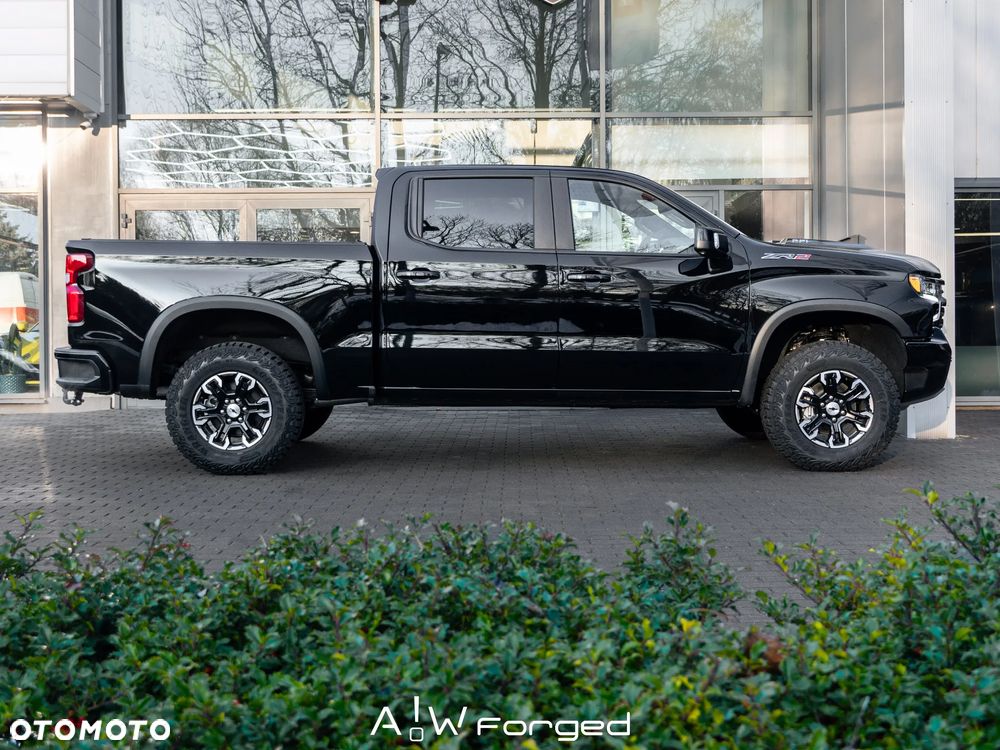 Chevrolet Silverado - 6