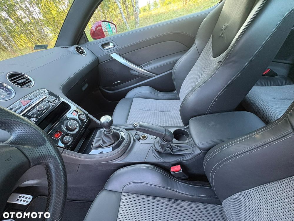 Peugeot RCZ 1.6 THP Magnetic - 17