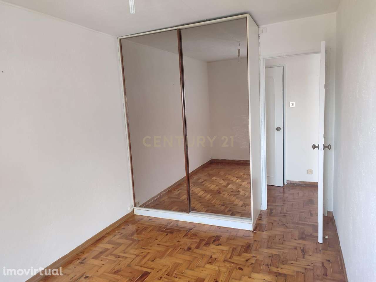 T1 com vista rio em Marvila - Grande imagem: 5/13