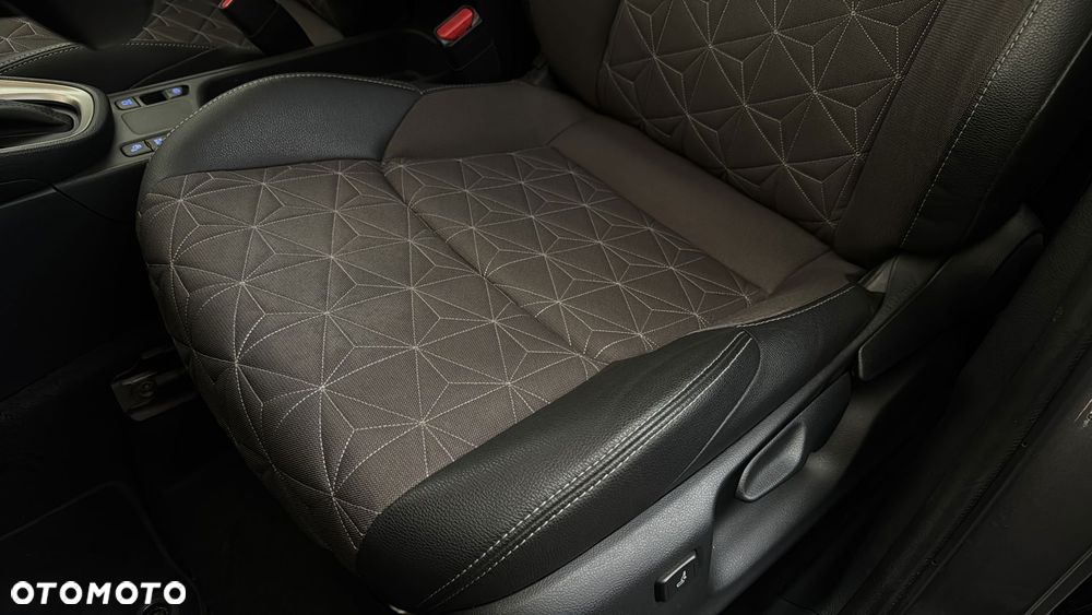 Toyota Yaris Cross Hybrid 1.5 Executive - 18