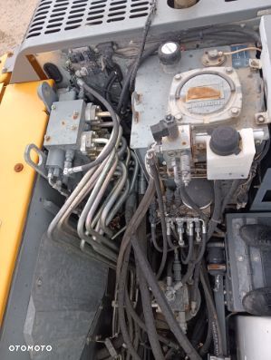 Liebherr A 912 COMPACT - 9