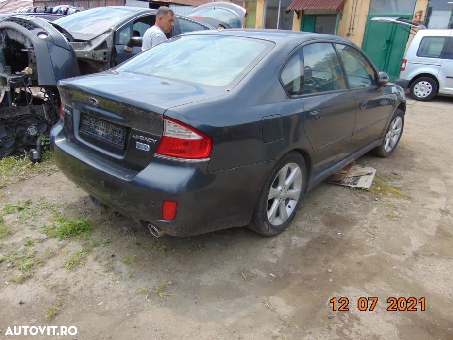 Dezmembrez subaru legacy 2.0 diesel 4x4 an 2009 volan stanga - 1