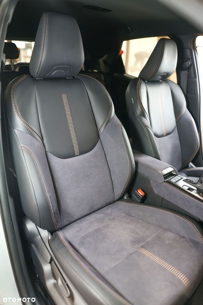 Lexus LBX 1.5 Hybrid Cool - 18