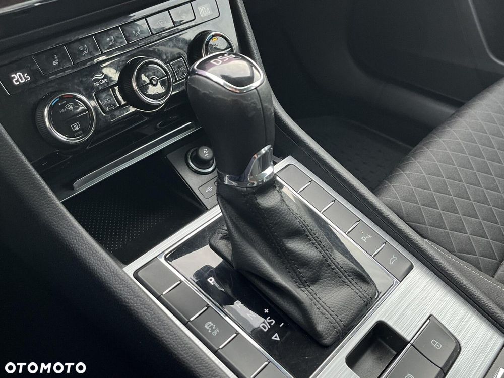 Skoda Superb 1.5 TSI Ambition DSG - 24