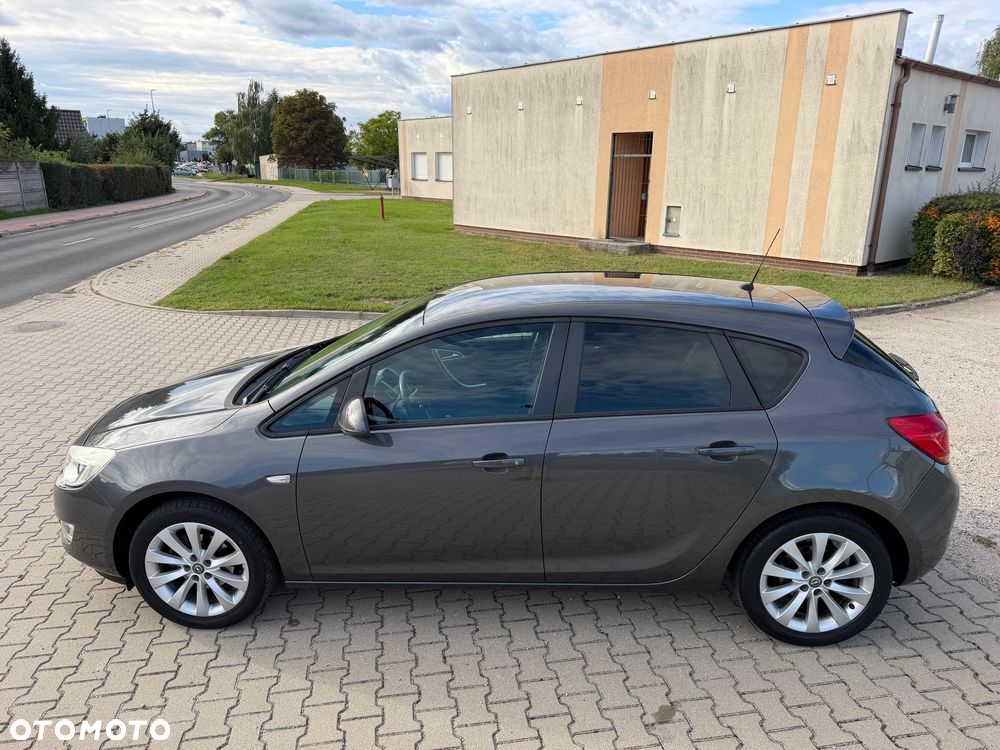 Opel Astra 1.4 Turbo ecoFLEX Start/Stop 150 Jahre - 17