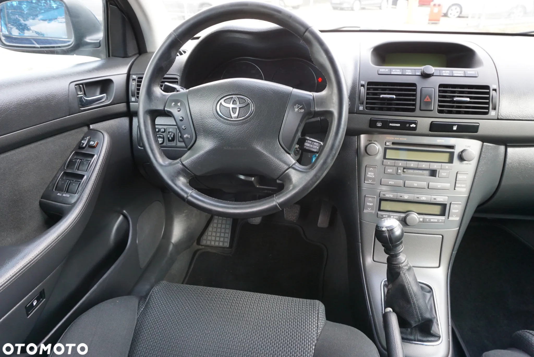 Toyota Avensis 2.2 D-4D Sol - 13