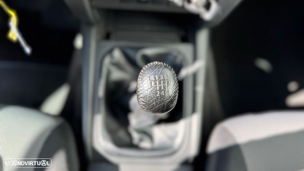 Mitsubishi L-200 Cabine dupla 4X2 - 10