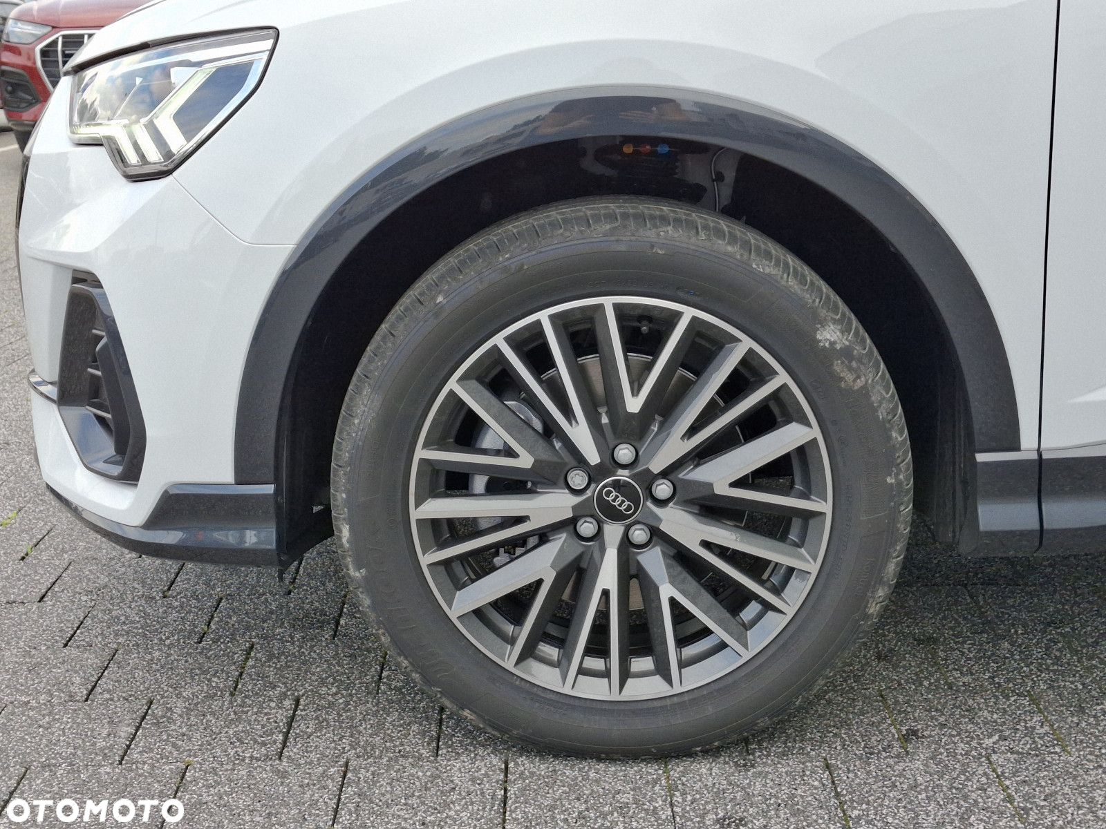 Audi Q3 Sportback - 4
