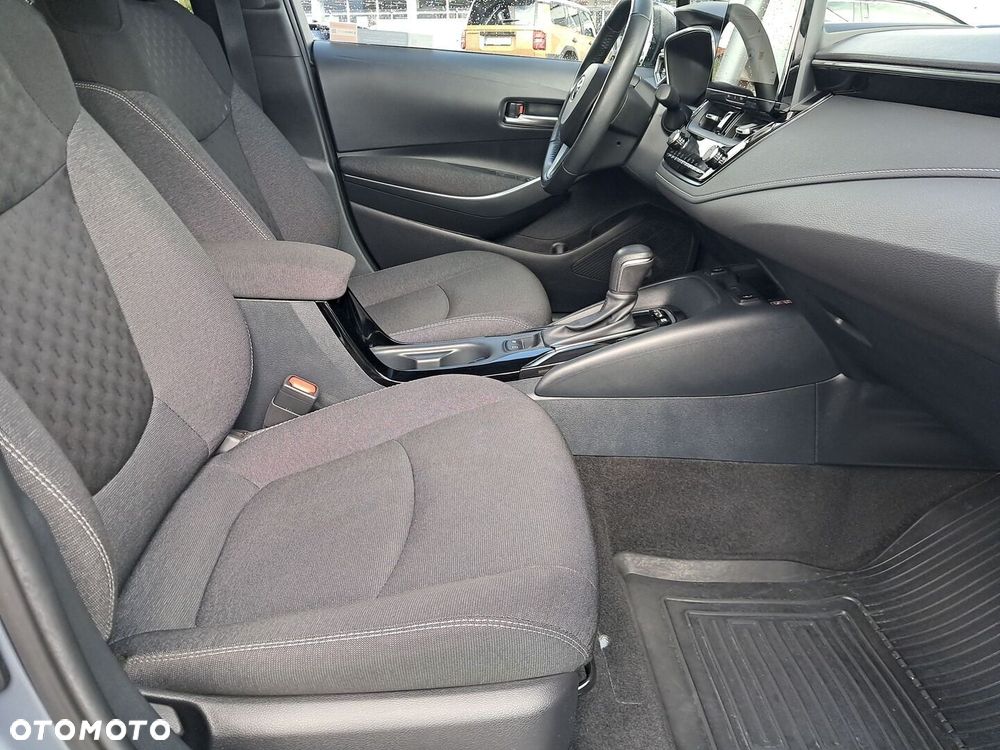 Toyota Corolla 1.8 Hybrid Style - 18