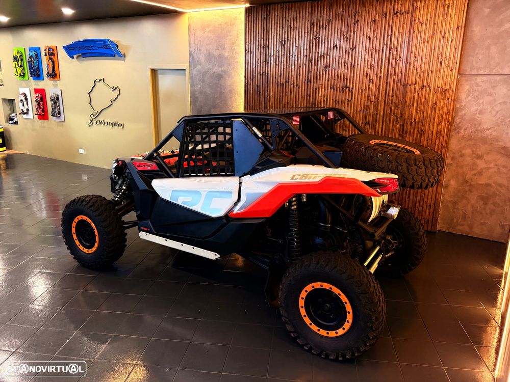 Can-Am Maverick X3 Maverick X3 RC 2022 c/passaporte técnico + atrelado + equipamento origem - 16