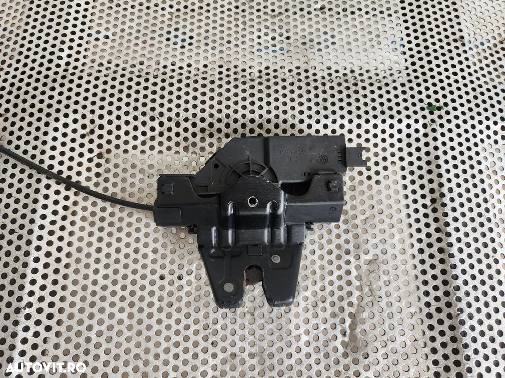 Broasca Blocare Portbagaj Haion Hayon Bmw E92 E93 Coupe Cabrio - Dezmembrari Arad - 2