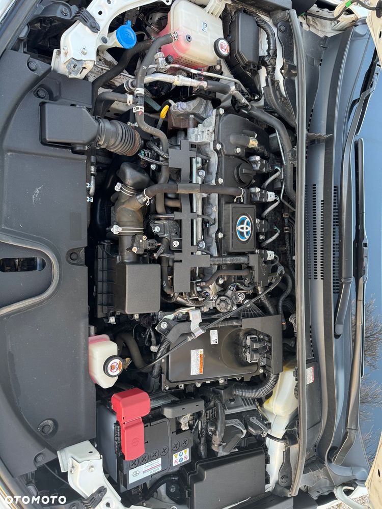 Toyota Corolla 1.8 Hybrid Comfort - 18