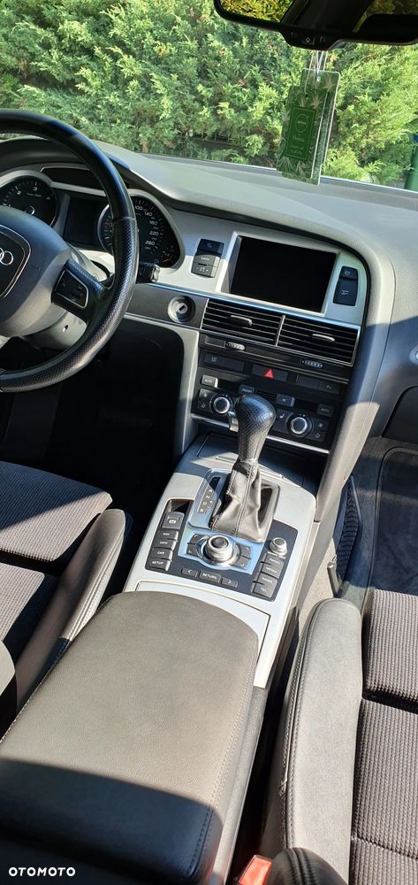 Audi A6 Avant 3.0 TDI quattro S tronic - 9