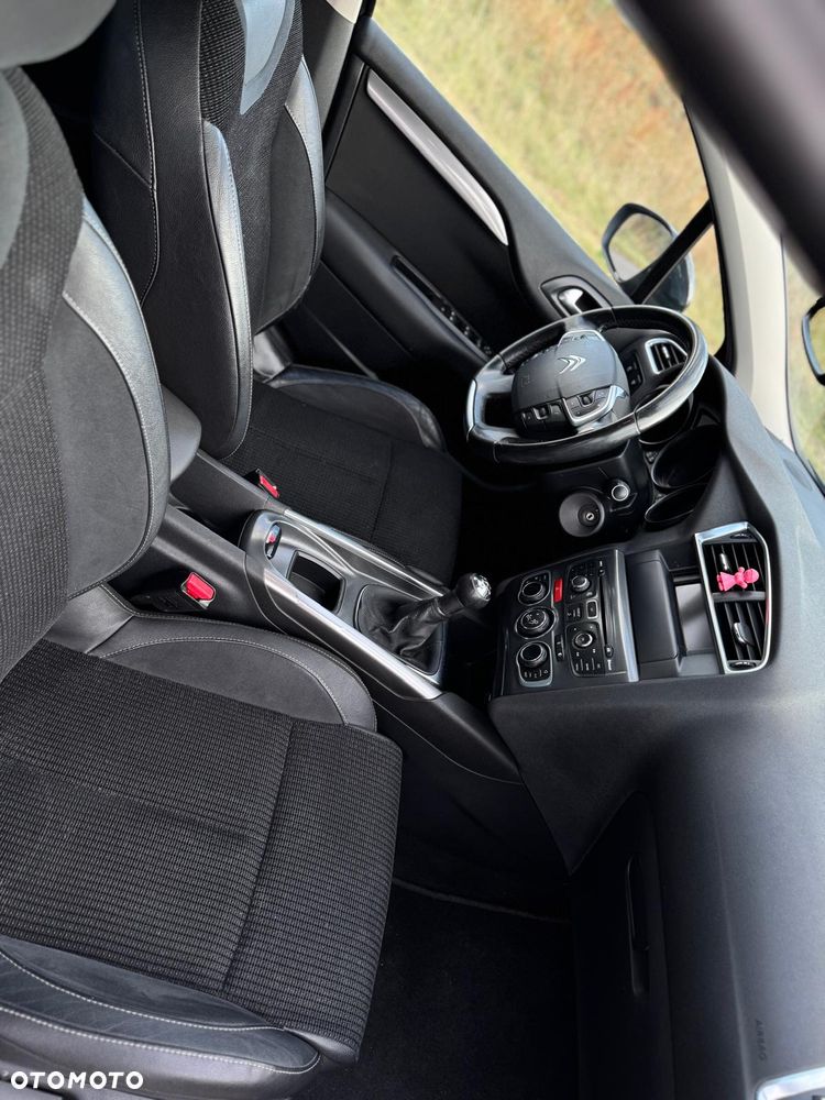 Citroën C4 1.6 VTi Exclusive - 8