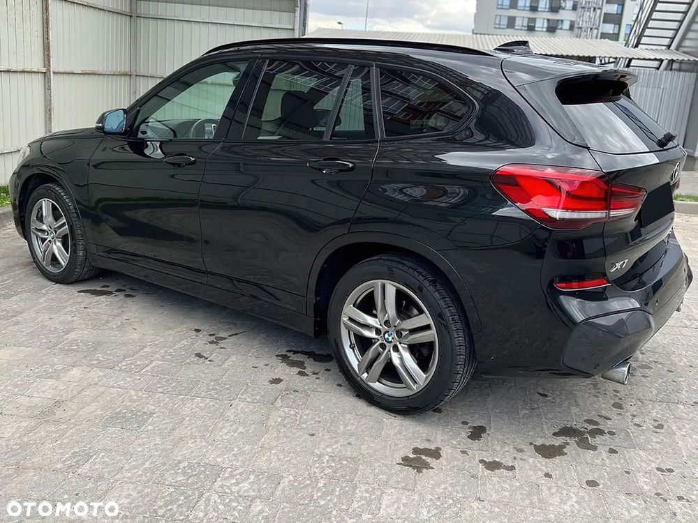 BMW X1 xDrive25i xLine - 4