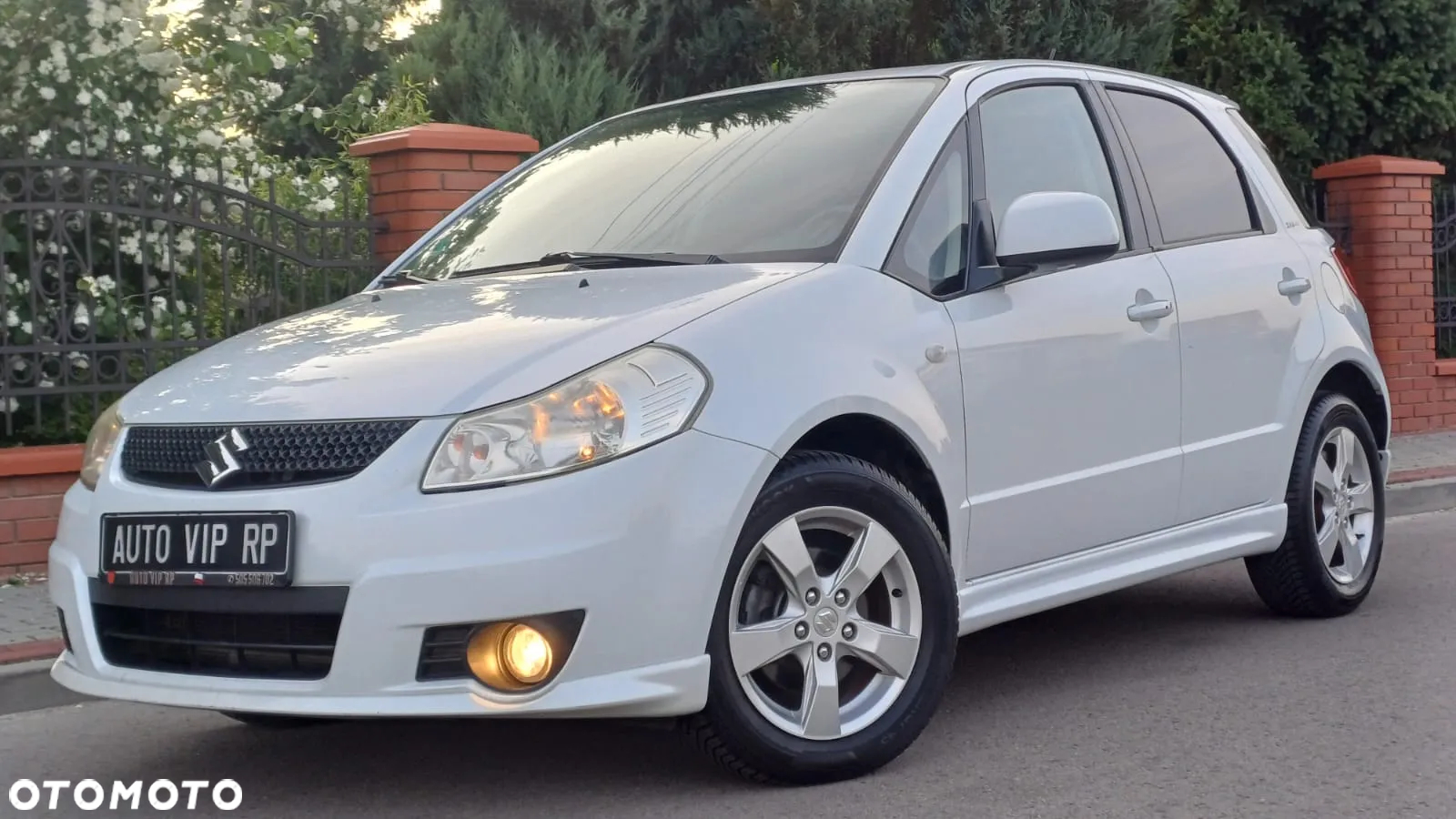Suzuki SX4 1.6 Comfort Plus - 4