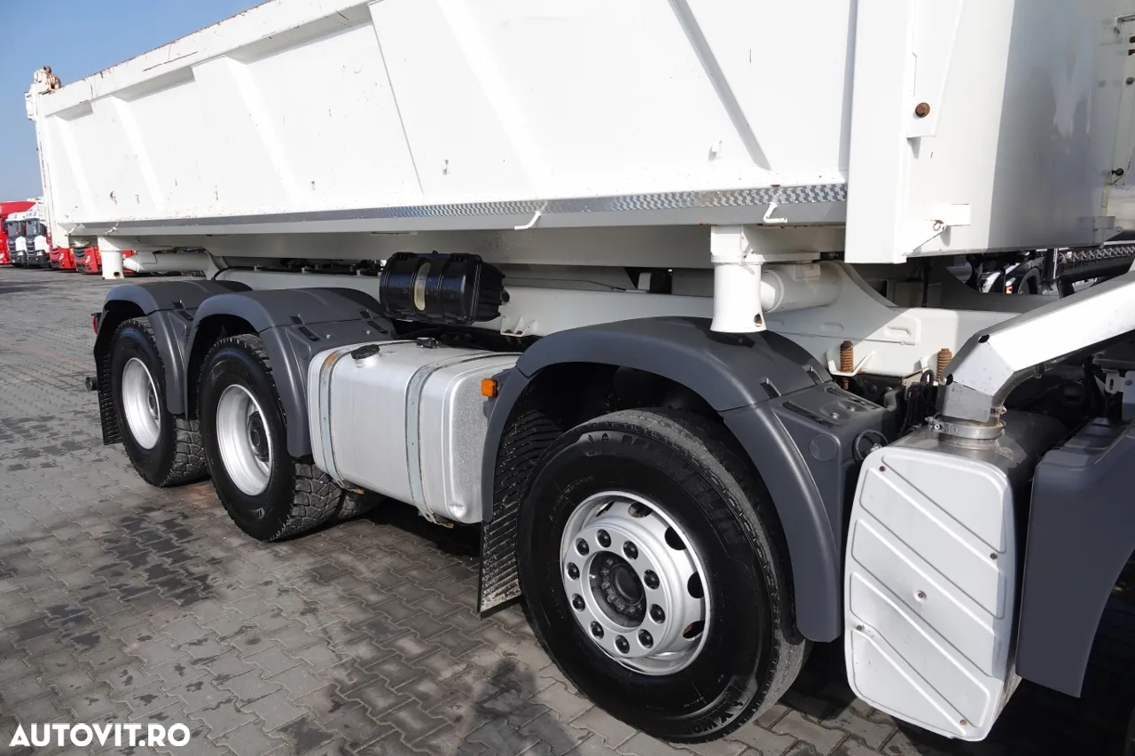 MAN TGS 35.400 / 8x4 / BASCULANTE / BORDMATIC / HYDROBOARD / ANVELOPE 100% - 21