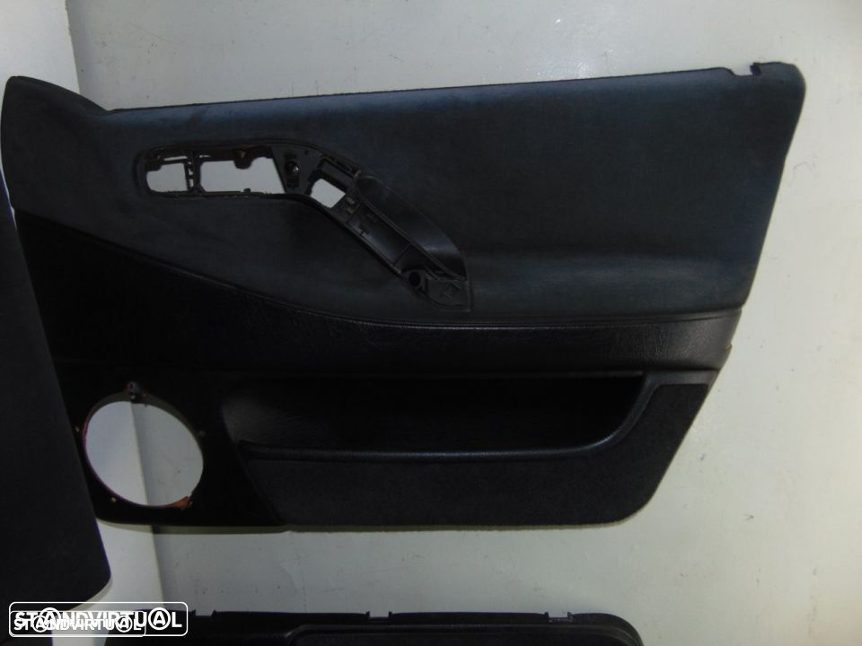 VW Passat carrinha Variant de 1995 - quartelas das portas - 3