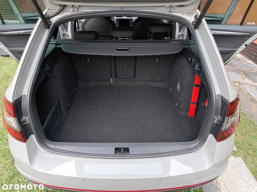Skoda Octavia 2.0 TSI RS 230 - 13