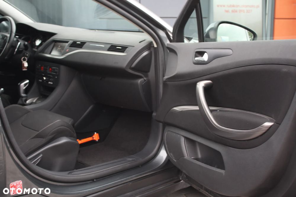 Citroën C5 e-HDi 115 EGS6 FAP Selection - 36