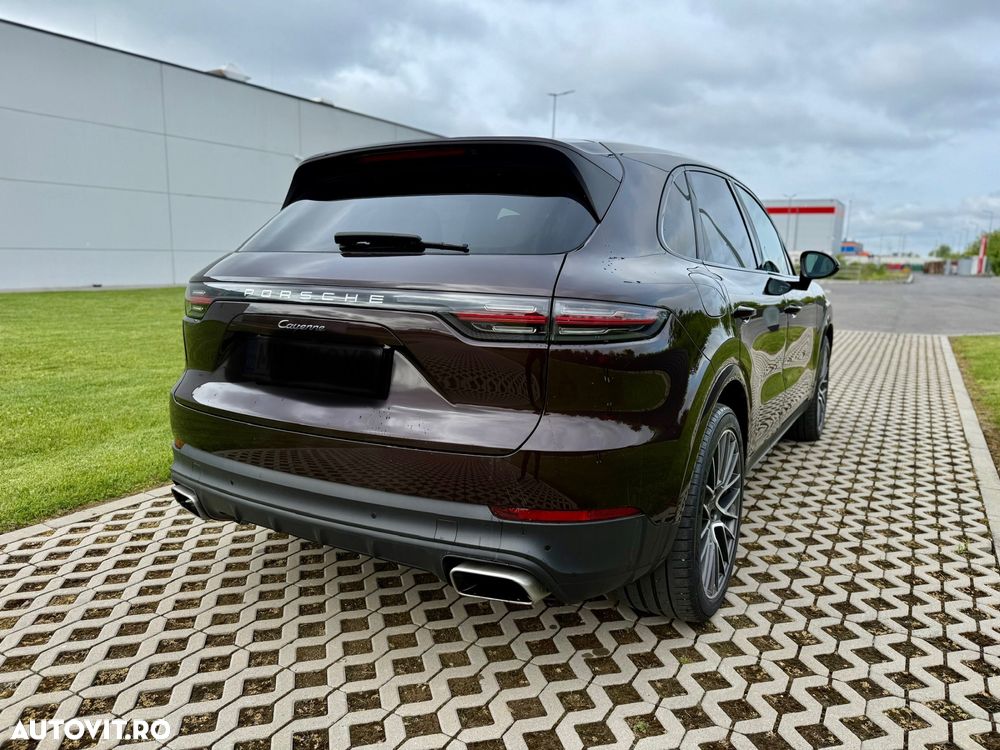 Porsche Cayenne - 5