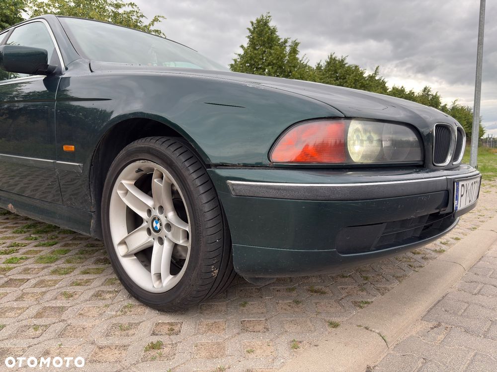 BMW Seria 5 520i - 4